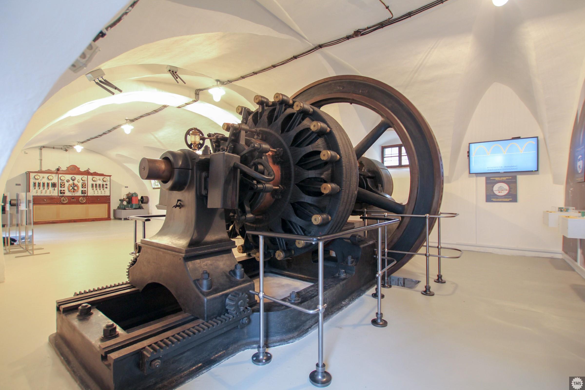 enosmerni-generator-iz-mestne-elektrarne-ljubljana